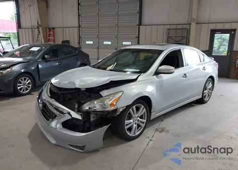 2013 Nissan Altima 3.5 Sv z USA, uszkodzony, nr VIN 1N4BL3AP9DC163463